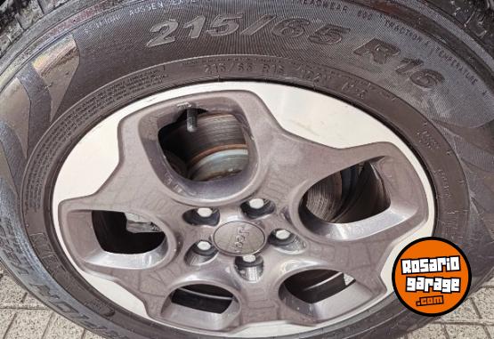 Camionetas - Jeep Renegade Sport 2017 Nafta 80300Km - En Venta