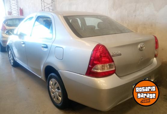 Autos - Toyota Etios 2023 Nafta 51000Km - En Venta