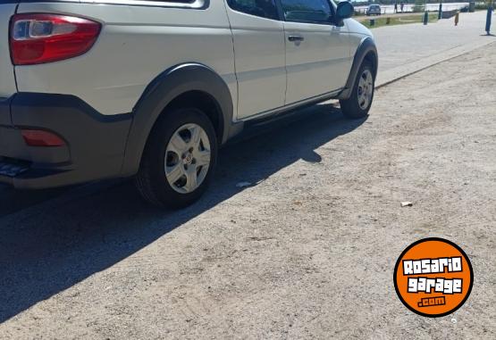 Camionetas - Fiat Strada saveiro 2018 GNC 124000Km - En Venta