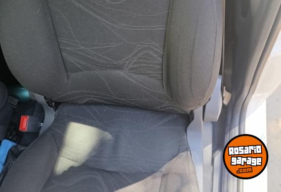 Camionetas - Fiat Strada saveiro 2018 GNC 124000Km - En Venta