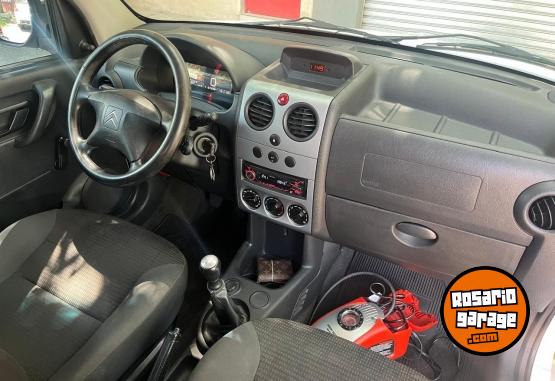 Utilitarios - Citroen Berlingo partner kangoo 2019 Diesel 167000Km - En Venta