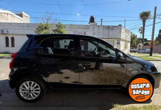 Autos - Toyota �ticos XLS 1.5 M/T 2014 Nafta 130000Km - En Venta