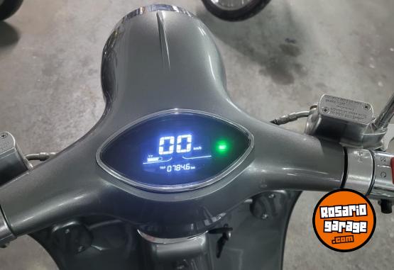 Motos - Otra marca Vespa 2021 Nafta 800Km - En Venta