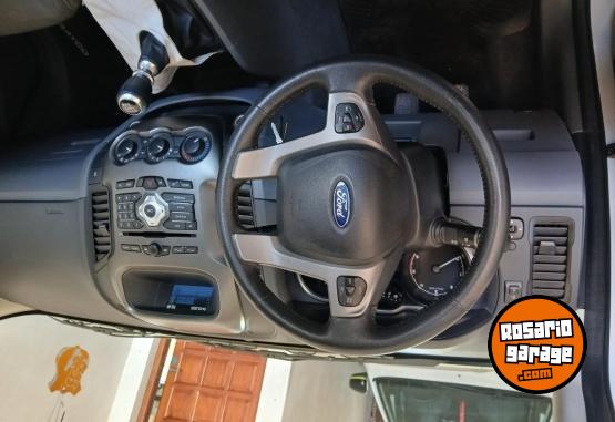 Camionetas - Ford XLT 2014 Diesel 100000Km - En Venta