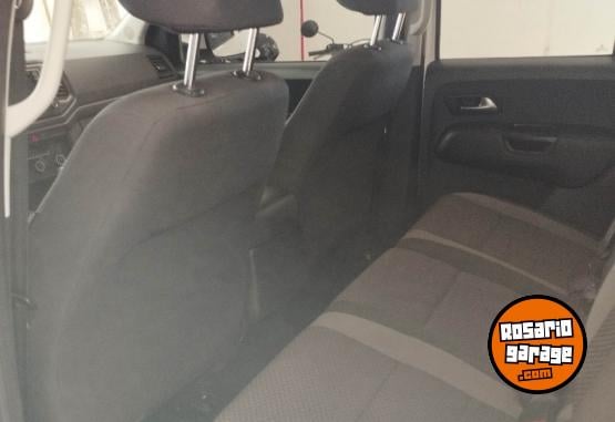 Camionetas - Volkswagen AMAROK COMFORTLINE AT 2021 Diesel 83000Km - En Venta