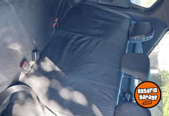 Autos - Renault Logan 2022 Nafta 142000Km - En Venta