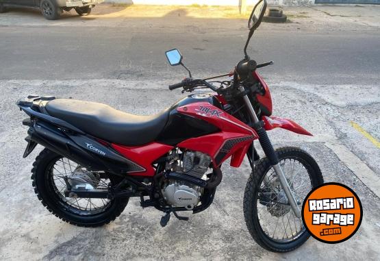 Motos - Corven Triax 150cc 2017 Nafta 16800Km - En Venta