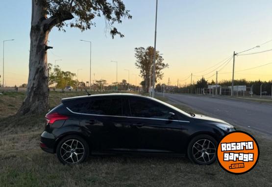 Autos - Ford Focus 2016 Nafta 200000Km - En Venta