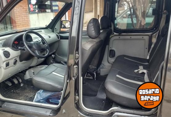 Utilitarios - Renault Autenti plus 2013 GNC 189000Km - En Venta