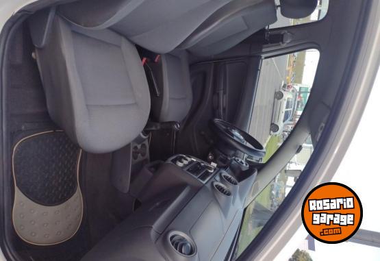 Autos - Volkswagen Trendline 2009 Nafta 148000Km - En Venta