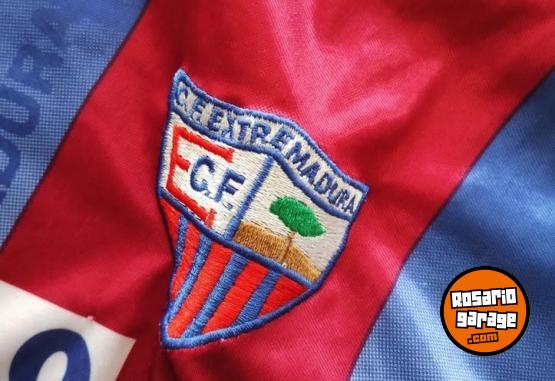 Indumentaria - Camisetas de futbol originales de epoca - En Venta