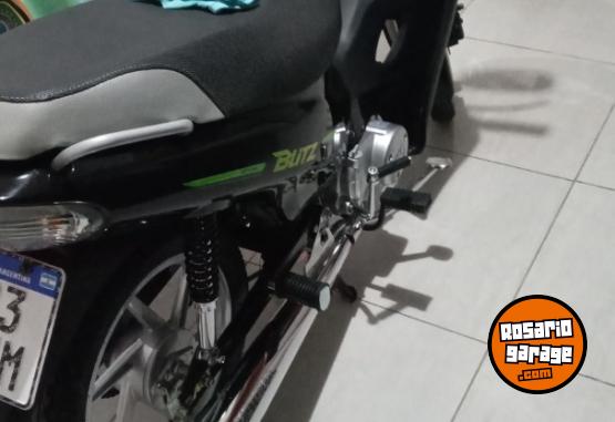 Motos - Motomel Blitz 2024 Nafta 4000Km - En Venta