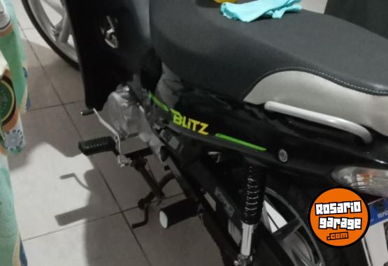 Motos - Motomel Blitz 2024 Nafta 4000Km - En Venta