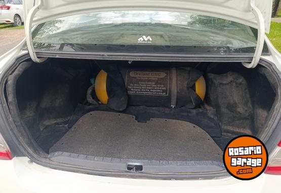 Autos - Toyota Etios xls 2017 GNC 300000Km - En Venta