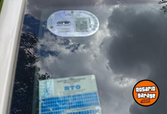 Autos - Toyota Etios xls 2017 GNC 300000Km - En Venta