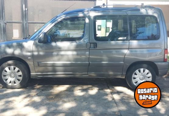 Utilitarios - Citroen Berlingo multispace HDI92 2017 Diesel 200000Km - En Venta