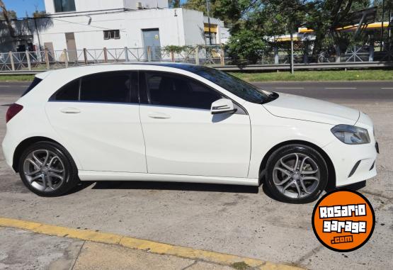 Autos - Mercedes Benz A200 1.6 Urban 2017 Nafta 153000Km - En Venta