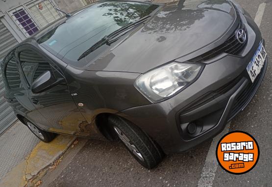 Autos - Toyota Etios 1.5 caja manual 2022 Nafta 120000Km - En Venta