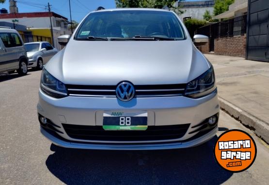 Autos - Volkswagen SURAN TRENDLINE 1.6N 2015 Nafta 115000Km - En Venta