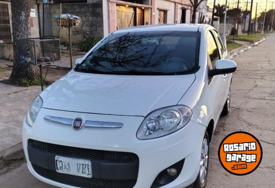 Autos - Fiat Palio Attractive 2014 Nafta 135000Km - En Venta