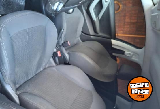 Autos - Peugeot 208 2013 Nafta 128000Km - En Venta