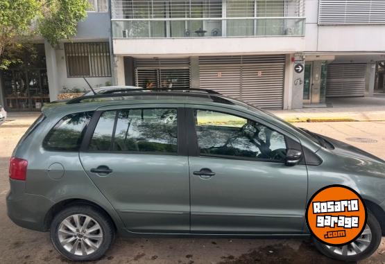 Autos - Volkswagen Suran trendline 1.6 2010 Nafta 220000Km - En Venta