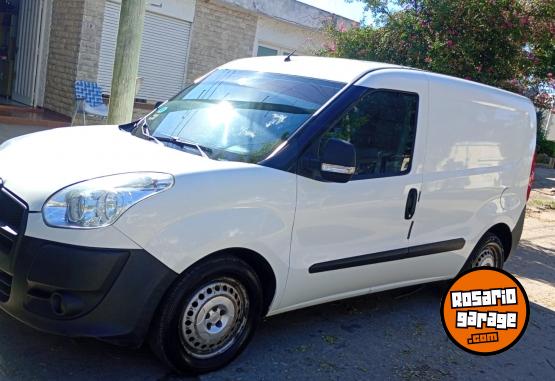 Utilitarios - Fiat Doblo 2014 GNC 150000Km - En Venta