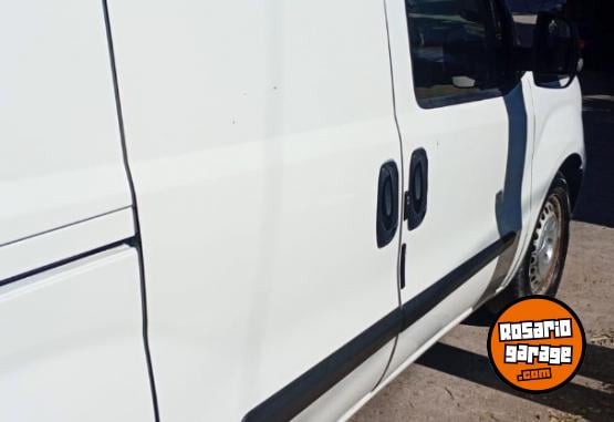 Utilitarios - Fiat Doblo 2014 GNC 150000Km - En Venta