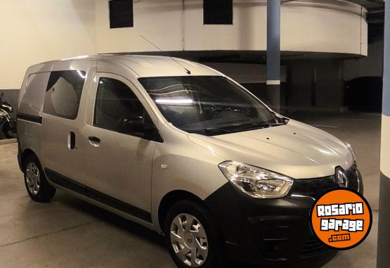 Utilitarios - Renault Kangoo 2019 Diesel 144000Km - En Venta