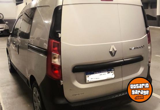 Utilitarios - Renault Kangoo 2019 Diesel 144000Km - En Venta