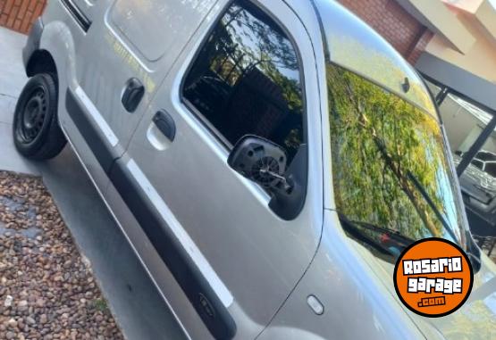 Utilitarios - Renault Kangoo 2016 Nafta 180000Km - En Venta