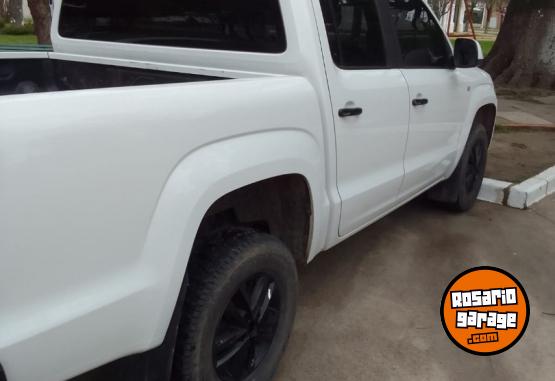 Camionetas - Volkswagen Amarok 2016 Diesel 130000Km - En Venta