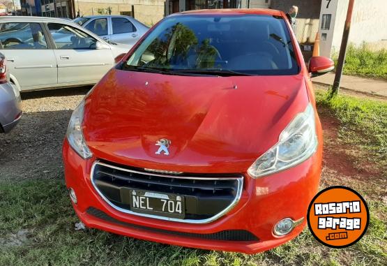 Autos - Peugeot 208 2013 Nafta 95000Km - En Venta