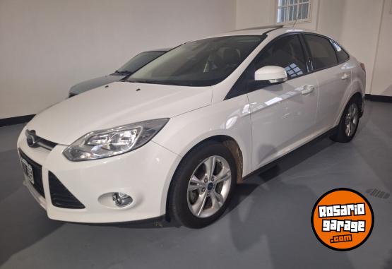 Autos - Ford FOCUS SE PLUS 2015 Nafta 134000Km - En Venta