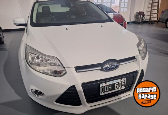 Autos - Ford FOCUS SE PLUS 2015 Nafta 134000Km - En Venta