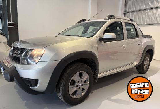 Utilitarios - Renault Oroch outsider plus 2.0 2017 GNC 104000Km - En Venta
