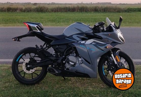 Motos - CF 300SR 2025 Nafta 5900Km - En Venta