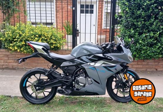 Motos - CF 300SR 2025 Nafta 5900Km - En Venta