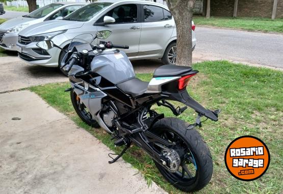 Motos - CF 300SR 2025 Nafta 5900Km - En Venta