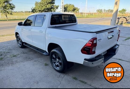 Camionetas - Toyota Hilux 2021 Diesel 90000Km - En Venta