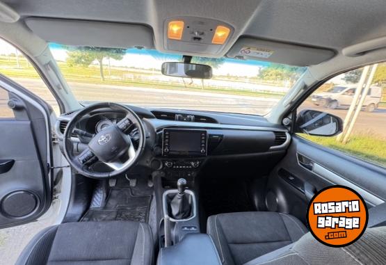 Camionetas - Toyota Hilux 2021 Diesel 90000Km - En Venta