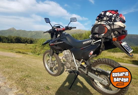 Motos - Honda TORNADO 2015 Nafta 6500Km - En Venta