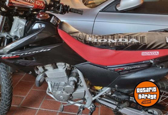 Motos - Honda TORNADO 2015 Nafta 6500Km - En Venta