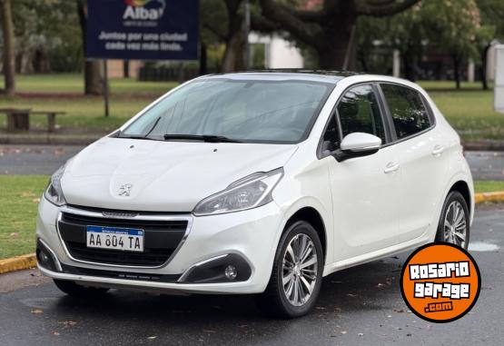 Autos - Peugeot 208 2016 Nafta 99200Km - En Venta
