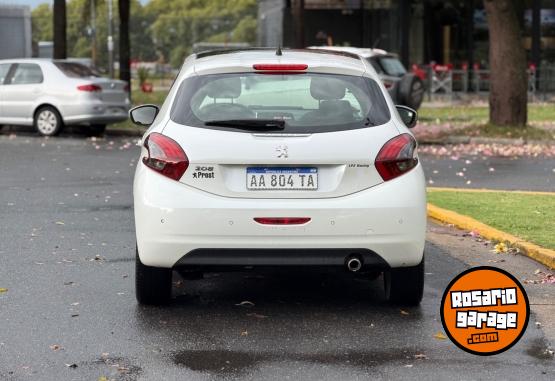 Autos - Peugeot 208 2016 Nafta 99200Km - En Venta