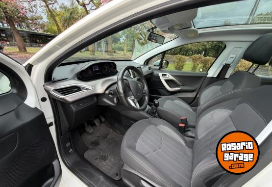 Autos - Peugeot 208 2016 Nafta 99200Km - En Venta