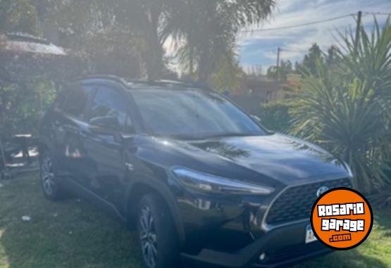 Autos - Toyota COROLLA cross h�brida 2023 Electrico / Hibrido 40000Km - En Venta