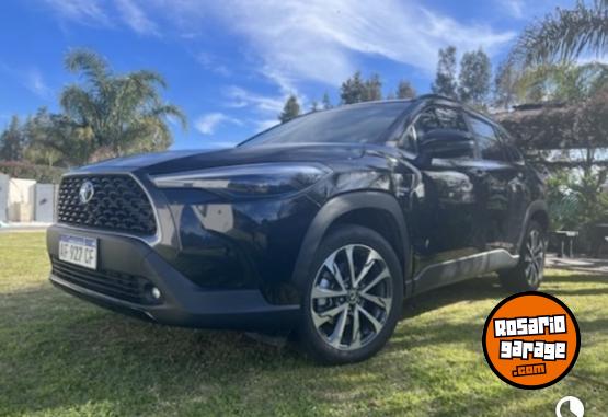 Autos - Toyota COROLLA cross h�brida 2023 Electrico / Hibrido 40000Km - En Venta