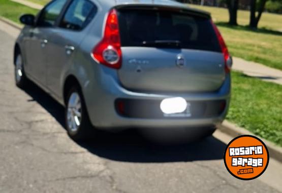 Autos - Fiat Palio Atractive 1.4 2014 Nafta 240000Km - En Venta