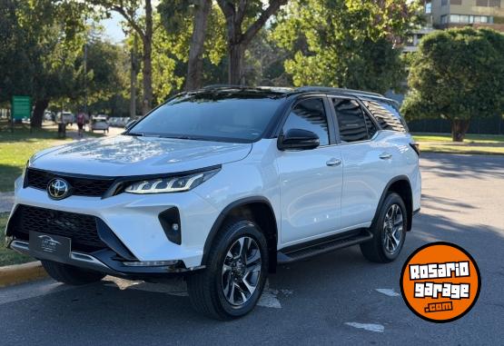 Camionetas - Toyota SW4 DIAMOND 2025 Diesel 11000Km - En Venta